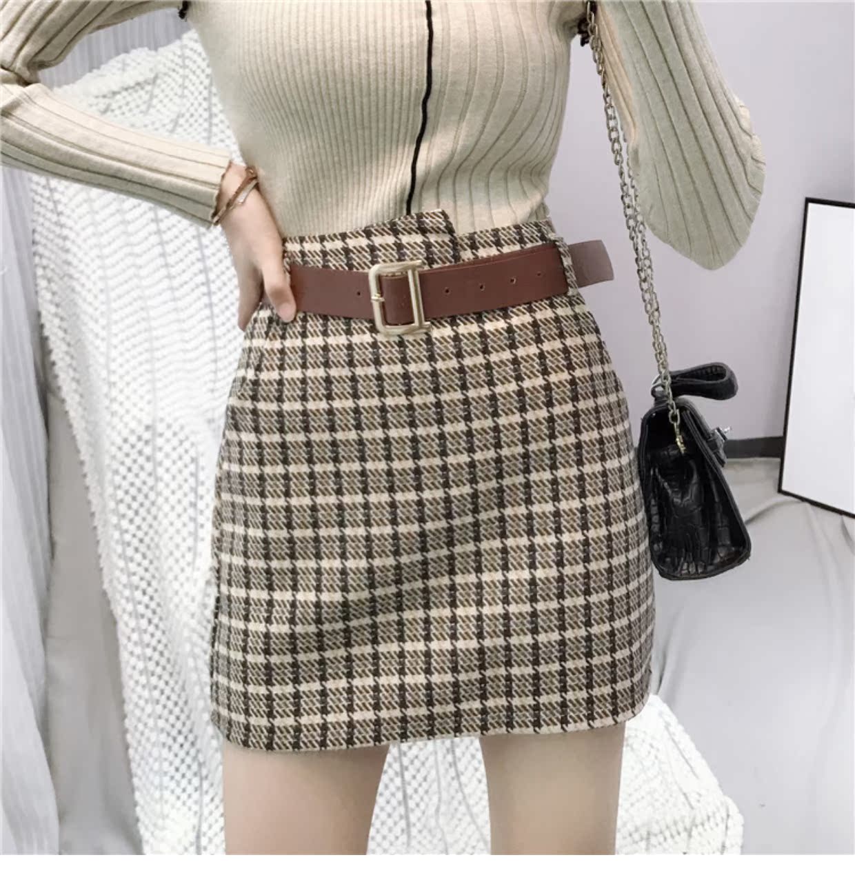 Phiên bản Hàn Quốc của váy siêu lửa mùa thu và mùa đông của phụ nữ eo cao Một chiếc váy kẻ sọc chữ Hong Kong hương vị retro chic gió túi hông chân váy hoa nhí