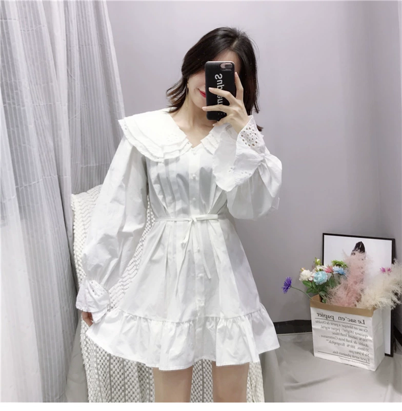 Phụ nữ lạnh của bến cảng hương vị retro Sen nữ dài tay đầm nữ ngắn ulzzang búp bê váy Một từ váy ngắn mẫu váy xòe