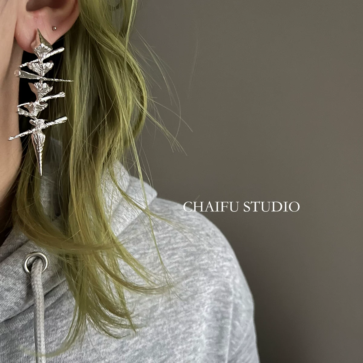 Новые дизайнерские пирсинг в стиле панк-рок Chaif Studio, массивные серьги E112 для женщин, экстравагантные серьги