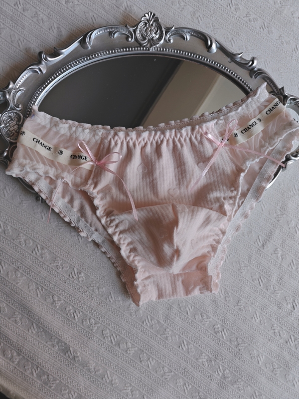 Men's Lace Thong Underwear New Style Sexy Hollow Soft Breathable Hip-Lifting Pure Cotton Crotch Briefs Boyfriend Men's Lace Thong Underwear New Style Sexy Hollow Soft Breathable Hip-Lifting Pure Cotton Crotch Briefs Boyfriend