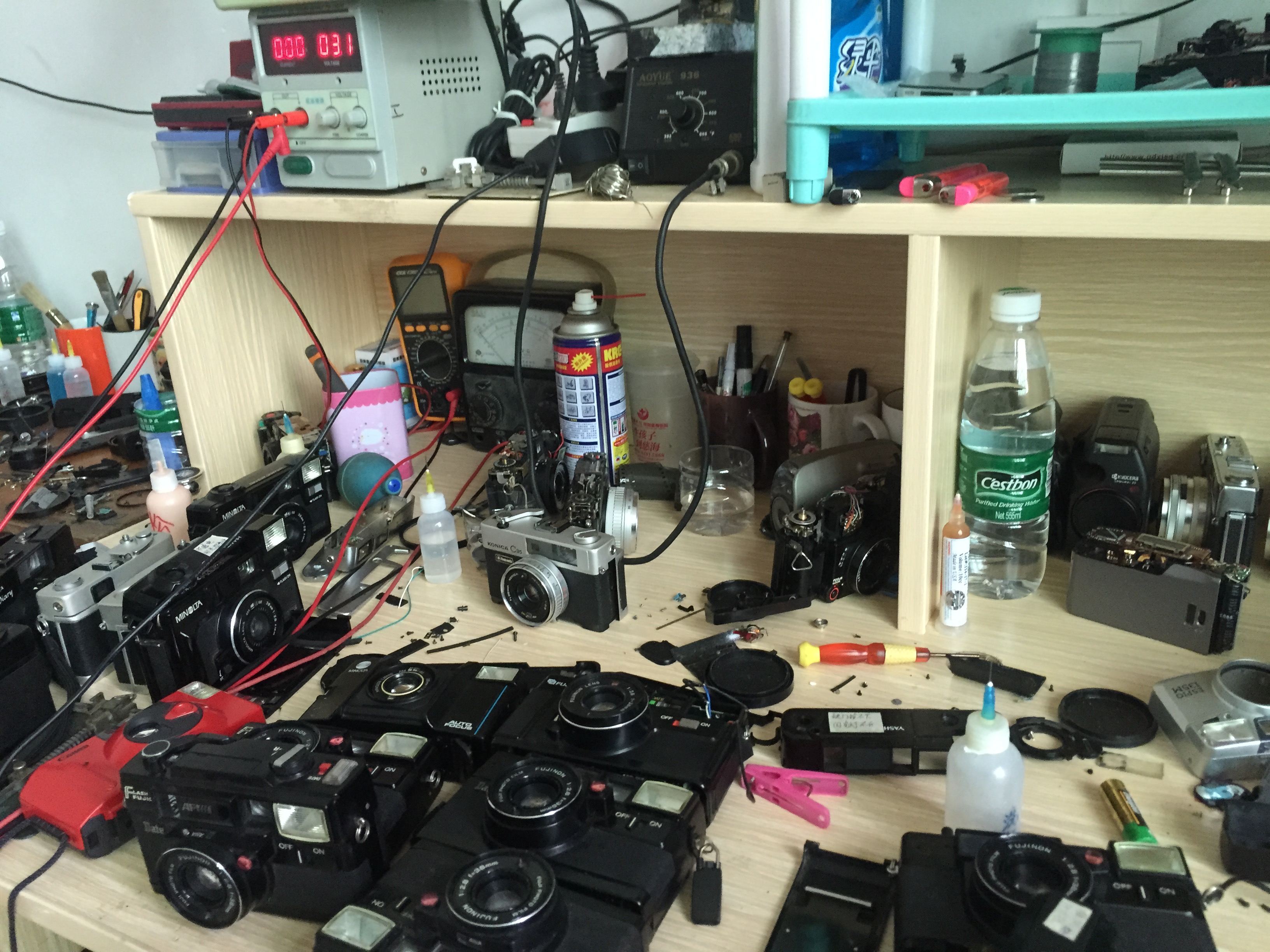 Medium retro machinery sideshaft point-and-shoot camera 135 negative camera maintenance cleaning maintenance back to the end of the hyperlink