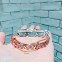 Thailands Buddhist dragon lady Ghova Tana via a bracelet.
