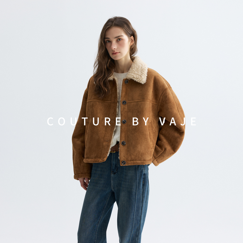 Vaje Lamb Wool Spliced Suede Jacket for Women, Short Style, Autumn and Winter 2026 New Fashion Casual Fur Integrated Vaje Lamb Wool Spliced Suede Jacket for Women, Short Style, Autumn and Winter 2026 New Fashion Casual Fur Integrated