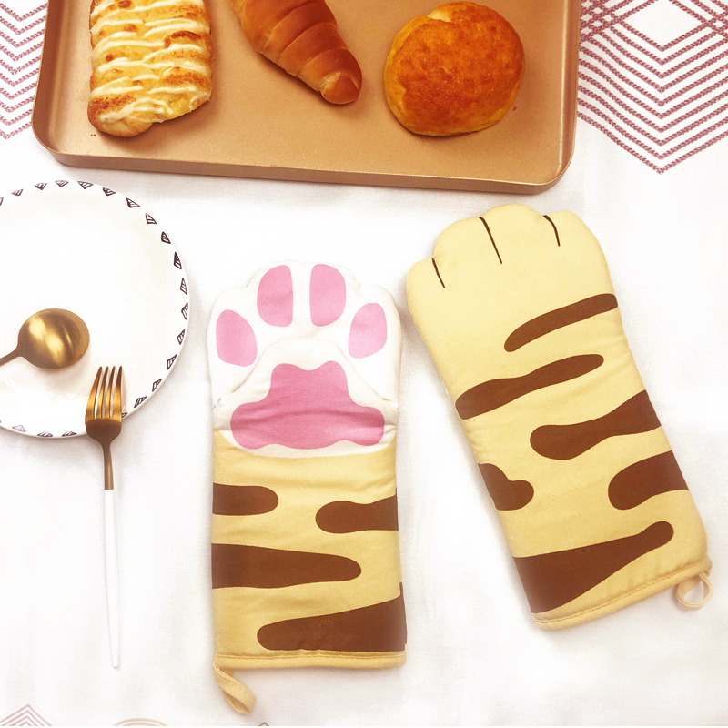 Cat cat claw cotton creative kitchen insulation baking anti-scalding thickening oven high temperature microwave oven special gloves