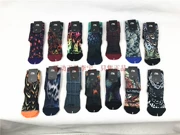 Li Ning chính hãng mùa hè thời trang mùa thu thời trang vớ vớ hoa màu thể thao vớ AWLKAHSK 3 đôi