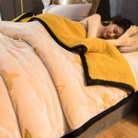 Четырехлистые травяные желтые