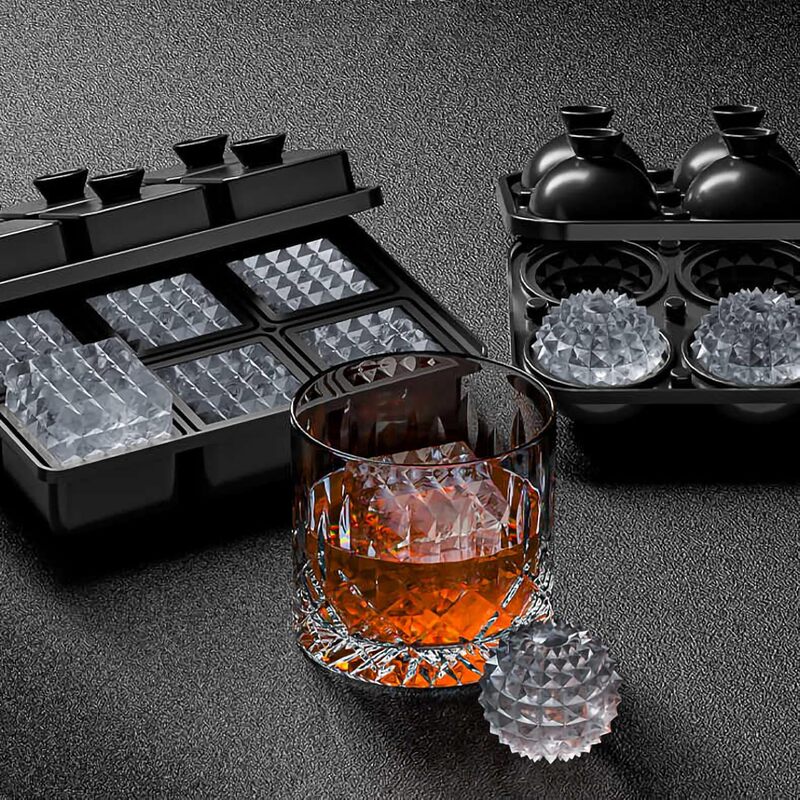 Light Luxury Etched Ice Mold for Whiskey Cocktails, Silicone Household Ice Tray, Refrigerator Ice Cube Maker with Lid