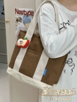 Коричневый, смешанный с рисом и белым + половинка яблока 𬞟фрукта