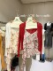 2026 Summer 2026 ເສື້ອແຟຣນ Retro Floral ໃໝ່ຂອງຜູ້ຍິງ ອອກແບບ Niche Chic Suspender + ເສື້ອກັນແດດ