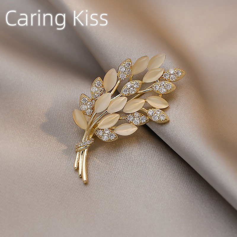 Caring Kiss cat eye stone wheat ear upscale chest pin anti-walking light buckle individuality pin fixing clothes accessories