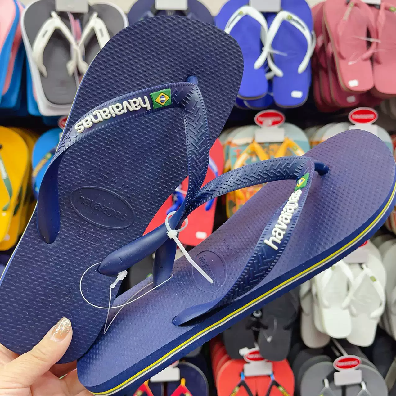 Бразильские фудалка Havaianas национальный флаг Havana персонаж человека drag нейтральные родитель-ребёнок обувь для мужчин и женщин без скольжения и тапочки