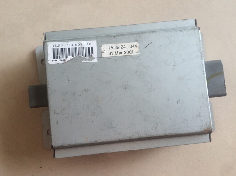 The two - channel amplifier amplifier 2 - channel amplifier amplifier amplifier 2 - way bass