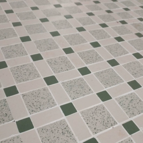 Старомодный ретро чайный кирпич, нескользящая мозаика, чай с молоком