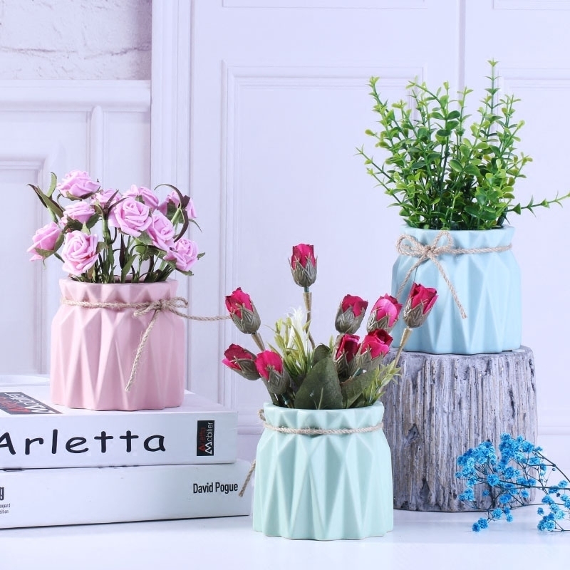 Simple small fresh ceramic flower arrangement drying flower bottle starry European decoration table living room decoration potted plant