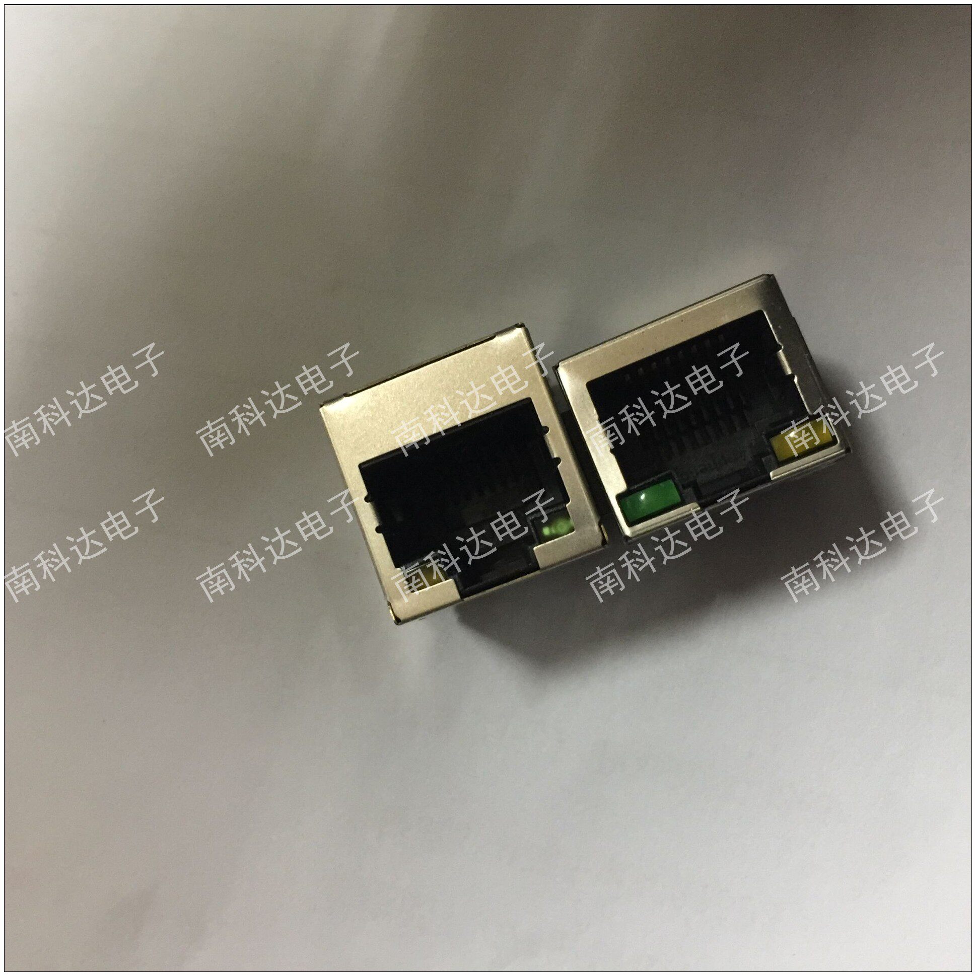Amphenol RJ45网口插座 带灯直插式 8P8C网络插口超薄 RJHSE-3381