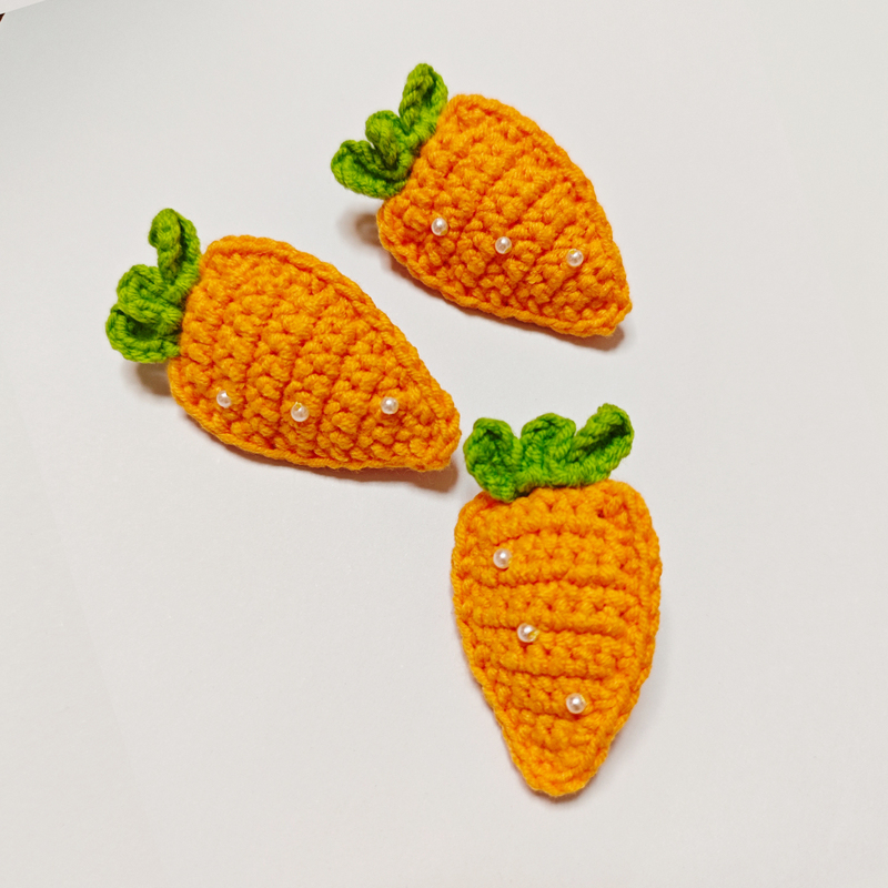 Handmade Crochet Bee Brooch, Carrot, Cute Clothing, Bag Accessories, Personalized Handmade Finished Product Handmade Crochet Bee Brooch, Carrot, Cute Clothing, Bag Accessories, Personalized Handmade Finished Product