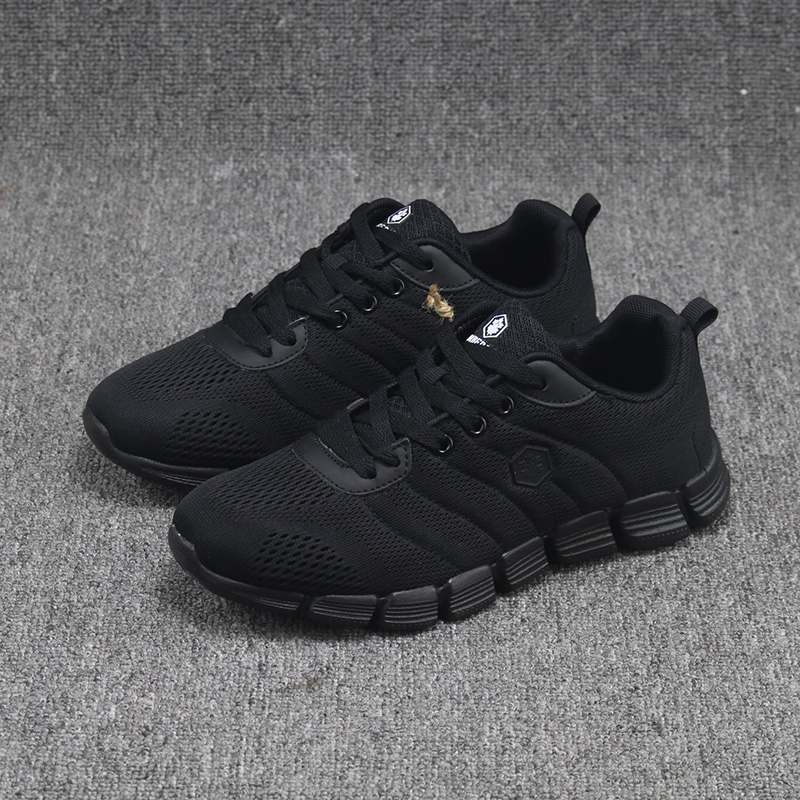 Women's Mesh Breathable Running Shoes Soft Sole Lightweight Shock Absorption Comfortable Casual Sports Shoes Women's Running Shoes Black Mother Shoes