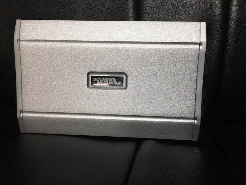 Sacred Beauty Song Auto Sound Capacitive PK75E Super Faraday capacitive double-output retrofit power amplifier voltage-stabilizing large capacitor