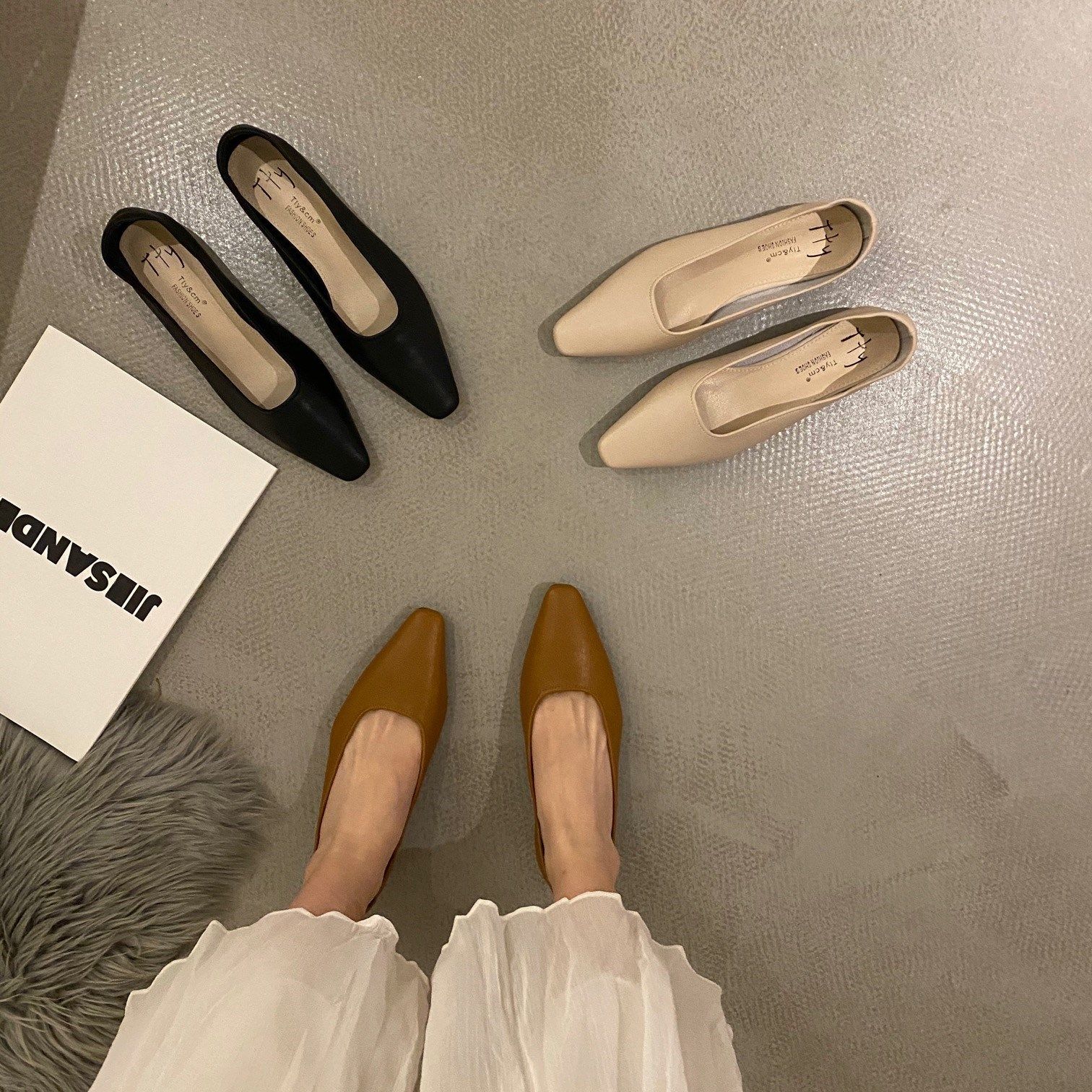 ITSK single shoe female French style square head light mouth low heel black commuter Soft bottom work women's shoes