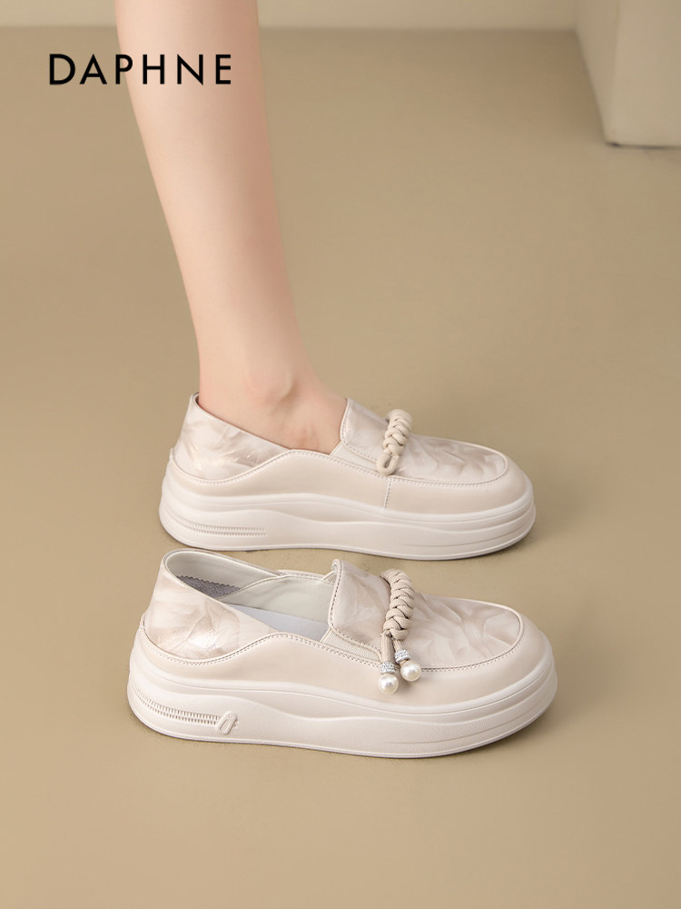 Daphne Chinese-Style Loafers for Women, 2026 Autumn New Breathable Embroidered Versatile Thick-Soled Casual White Shoes