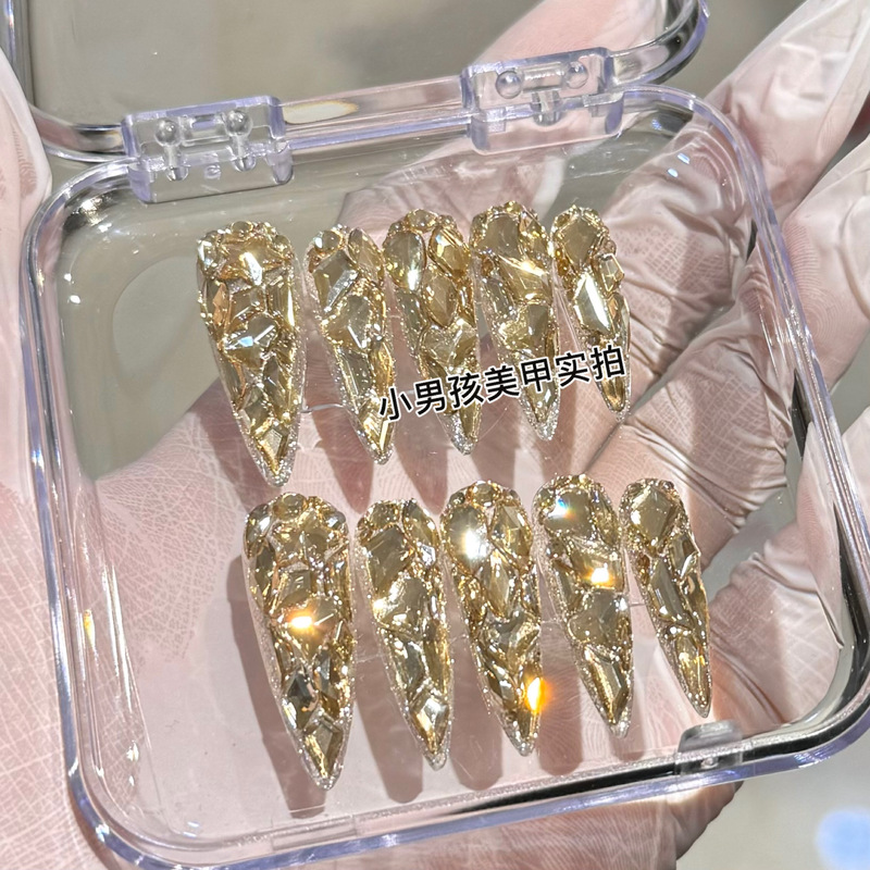 Little Boy's Manicure, Handmade Nail Patches, Finished Product, Luxurious Champagne Gold, Full of Diamonds, Dazzling Sparkle Little Boy's Manicure, Handmade Nail Patches, Finished Product, Luxurious Champagne Gold, Full of Diamonds, Dazzling Sparkle