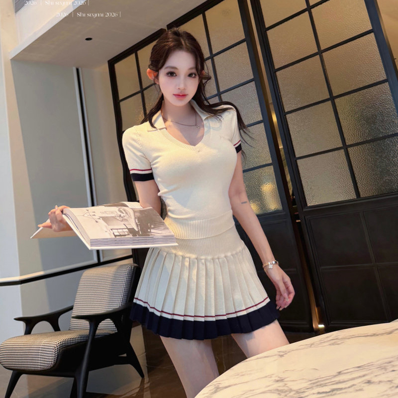 Badminton, Tennis, Golf, Preppy Style Color-Blocked Knitwear for Women, Spring and Summer Slim-Fit Top Two-Piece Set