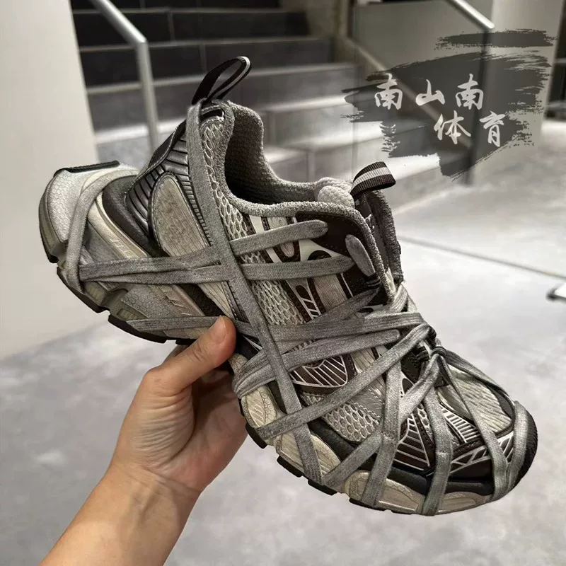 Классическая обувь Balenciaga Balenciaga 23 шоу модель XXXL distressed 3XL отражающие семейные dad shoes повседневные кроссовки