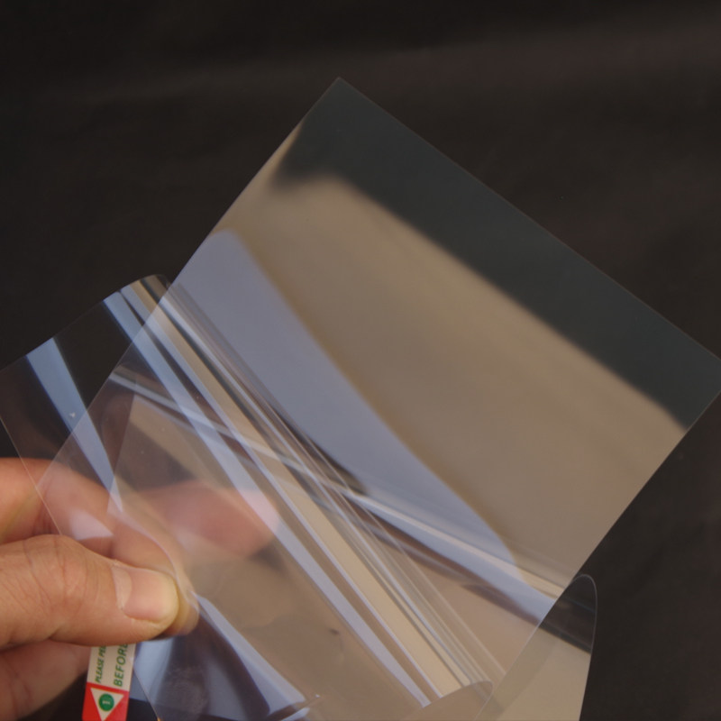 Self-cutting high-definition protective film Three-layer PET electrostatic film universal mesh-free tablet computer ordinary non-curved film