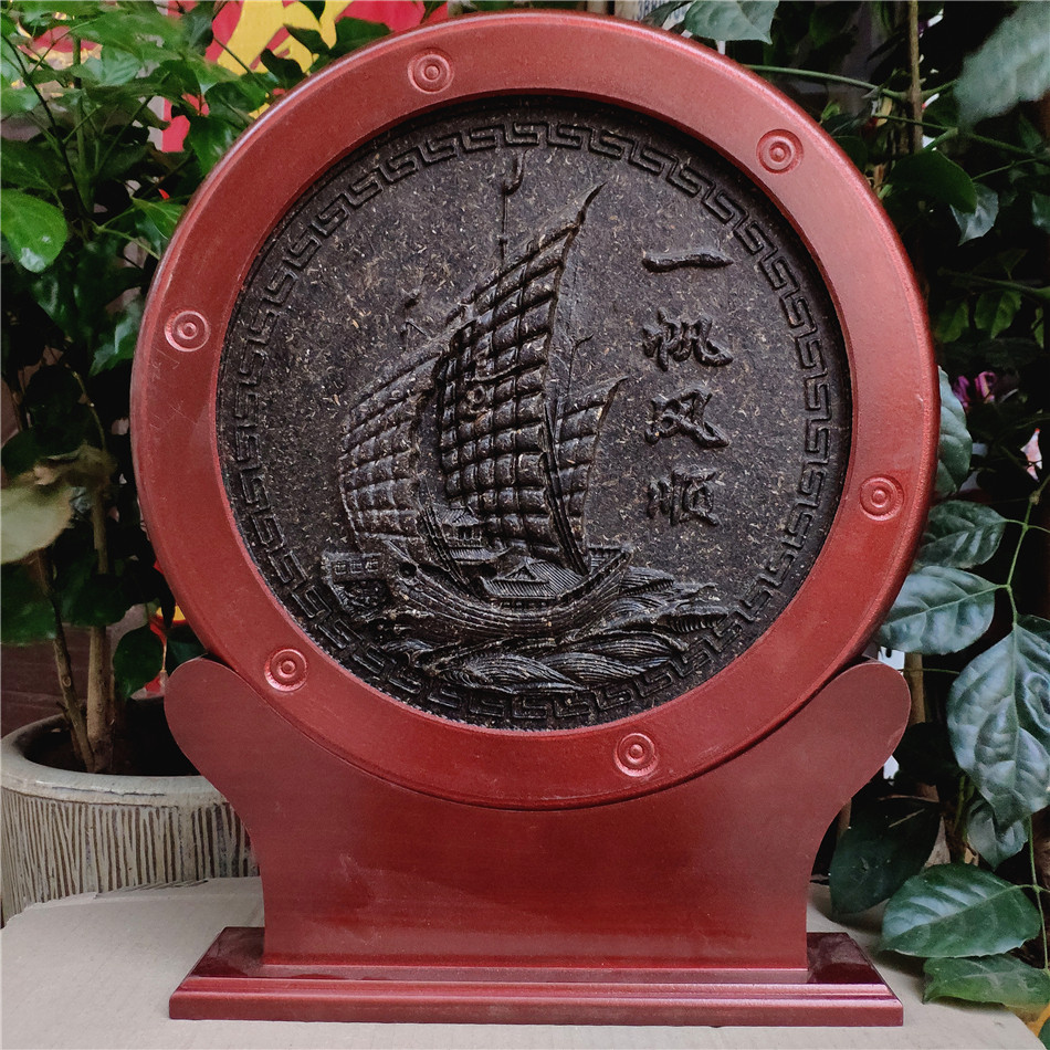 Yunnan Pu'er tea craft gift Tea carving smooth sailing Craft gift decoration Home office creative decoration gift box