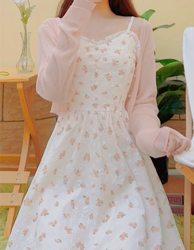 Tea Break French Floral Spaghetti Strap Dress for Women, Summer Waist-Cinching Slimming Forest Style Sweet and Gentle Lace Girly Long Dress