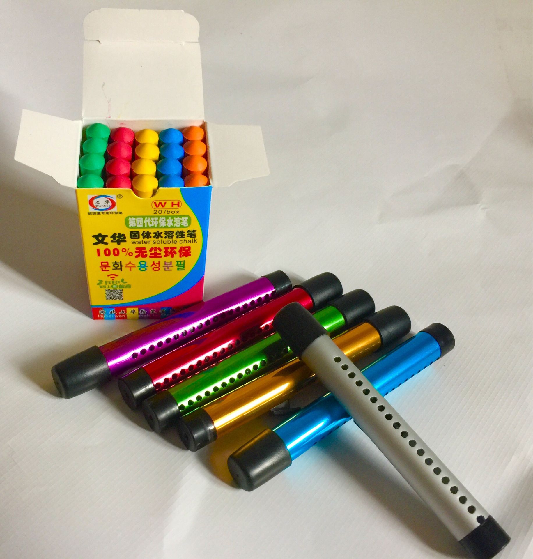 Wenhua 20-pack mix and match dust-free water-soluble chalk environmentally friendly water-soluble chalk oily chalk children's graffiti