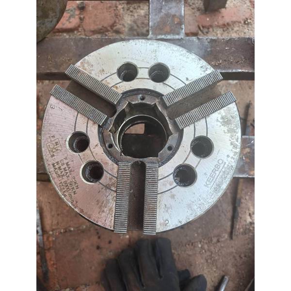 Negotiable Price: 6inch Hydraulic Clamps, with Gaps, Average Condition, Actual Item as Shown in the Picture, Not Suitable for Those Who Have High Demands Negotiable Price: 6inch Hydraulic Clamps, with Gaps, Average Condition, Actual Item as Shown in the Picture, Not Suitable for Those Who Have High Demands