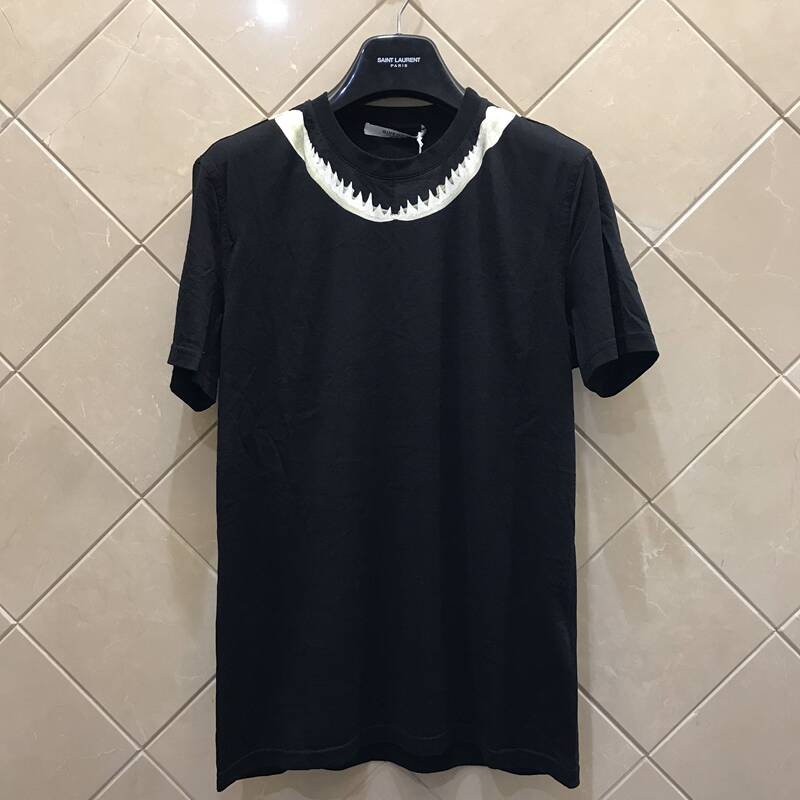 Givenchy Gvc 17Fw Shark Tooth Neckline Black Short-Sleeved T-Shirt Tee