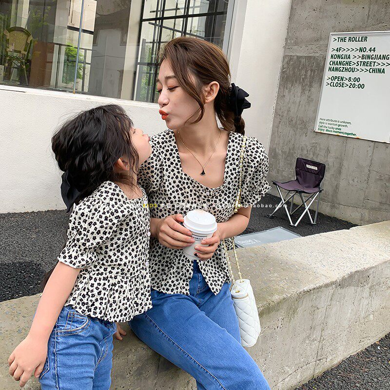 Niche fried street parent-child dress mother and daughter summer floral mother and daughter dress lace super tassel short foreign top 2021