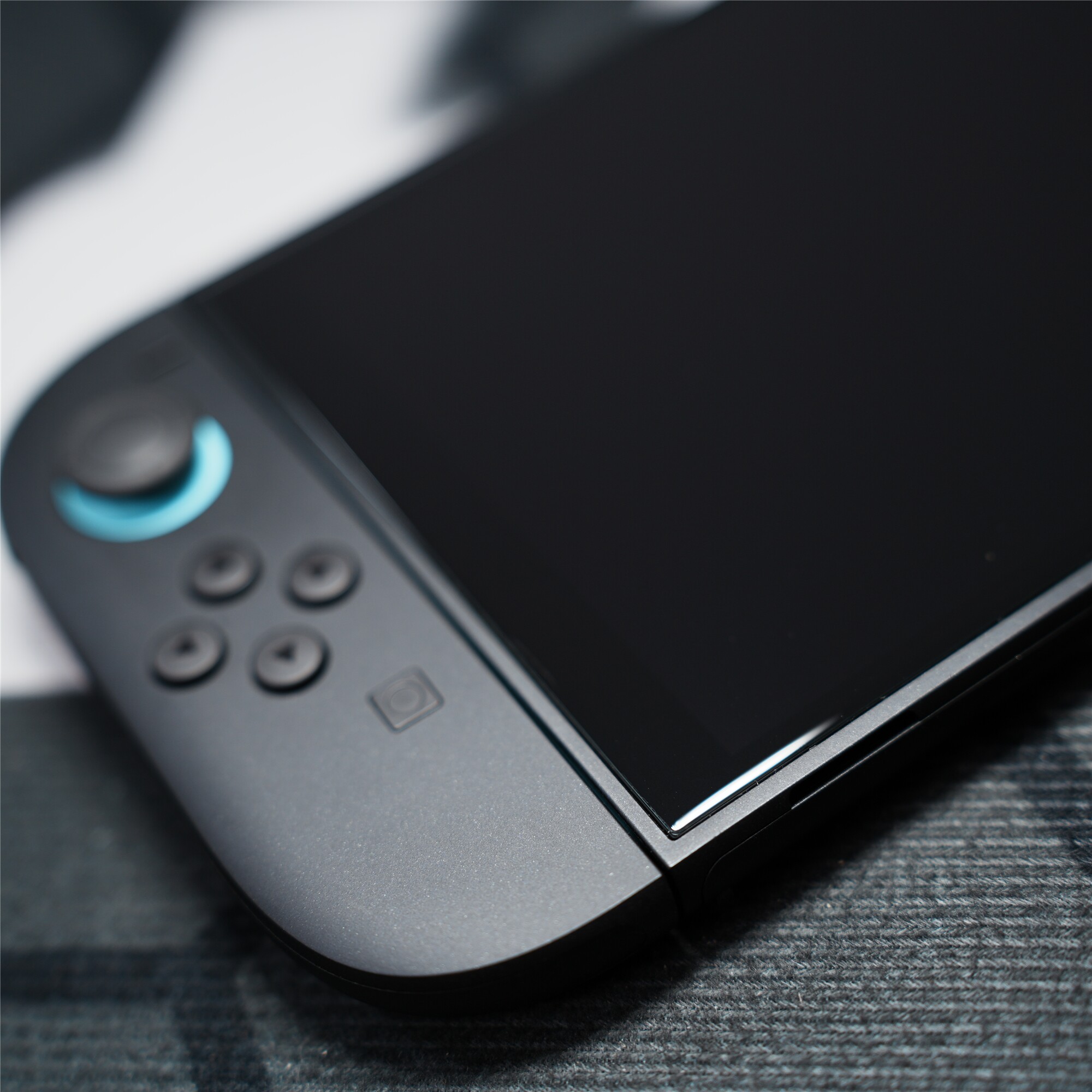 switch钢化膜 fy适用于switch2【定制大弧边】全透明玻璃钢化膜【除尘定位框】