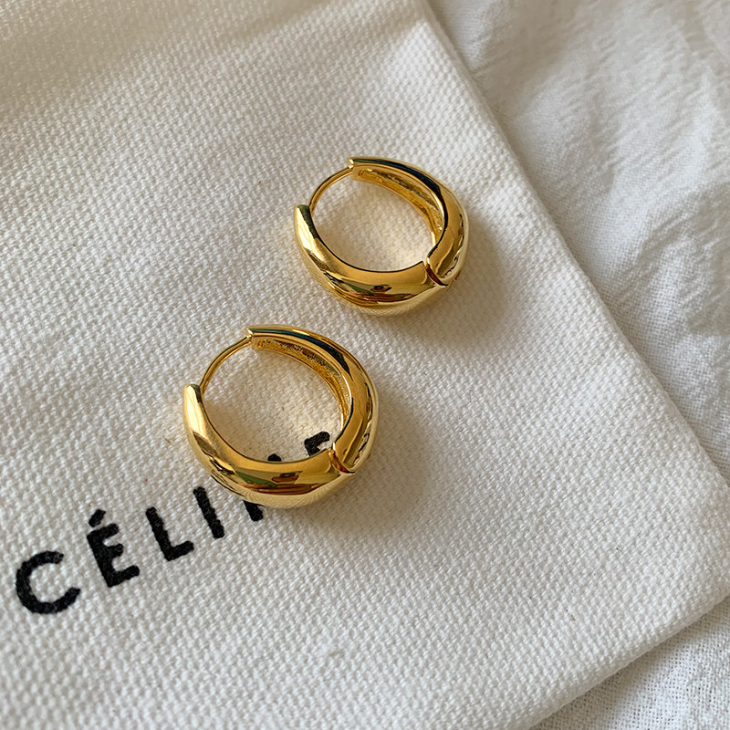 French tide brand chunky earring Europe and beauty minimal bright brass plated 18K gold water droplet earbutton