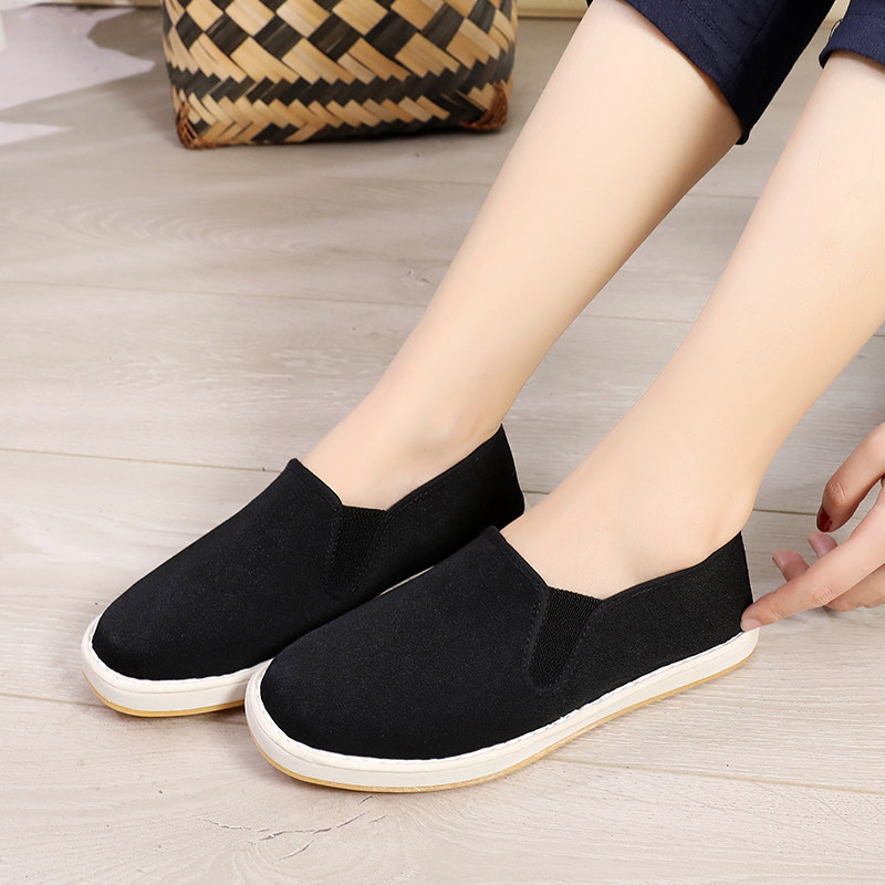 Womens black cloth shoes Middle-aged mother shoes low top shallow mouth pedal cloth shoes Womens flat shoes spring and autumn womens shoes