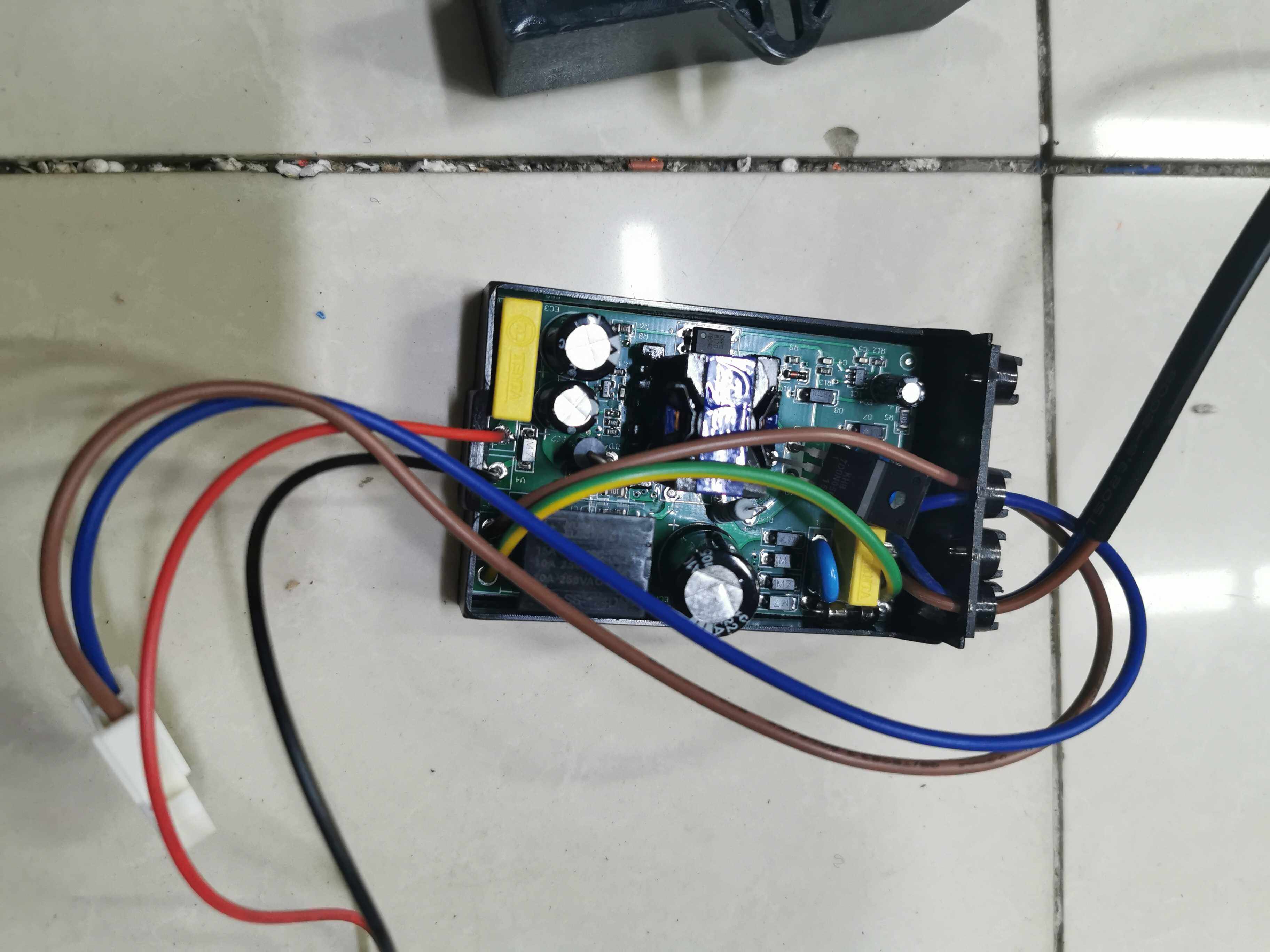 Separate transformer for warm-dish bench blower with power supply