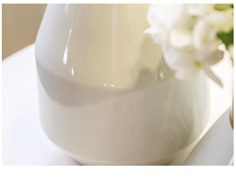 New Chinese style is light and decoration vase of jingdezhen ceramic flower decoration in the sitting room between household soft outfit flower implement example simulation flowers