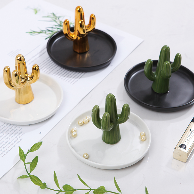 The modern European ceramic cactus gold jewelry tray was The receive dish creative furnishing articles dresser ornaments