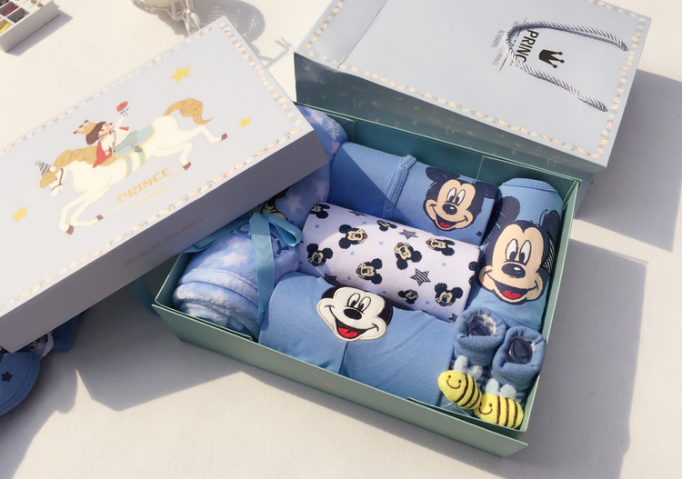 Bộ quà tặng cho bé Disney Bộ quần áo sơ sinh cotton trăng rằm cho bé gói quà lớn mùa thu đông đồ dùng cho trẻ sơ sinh