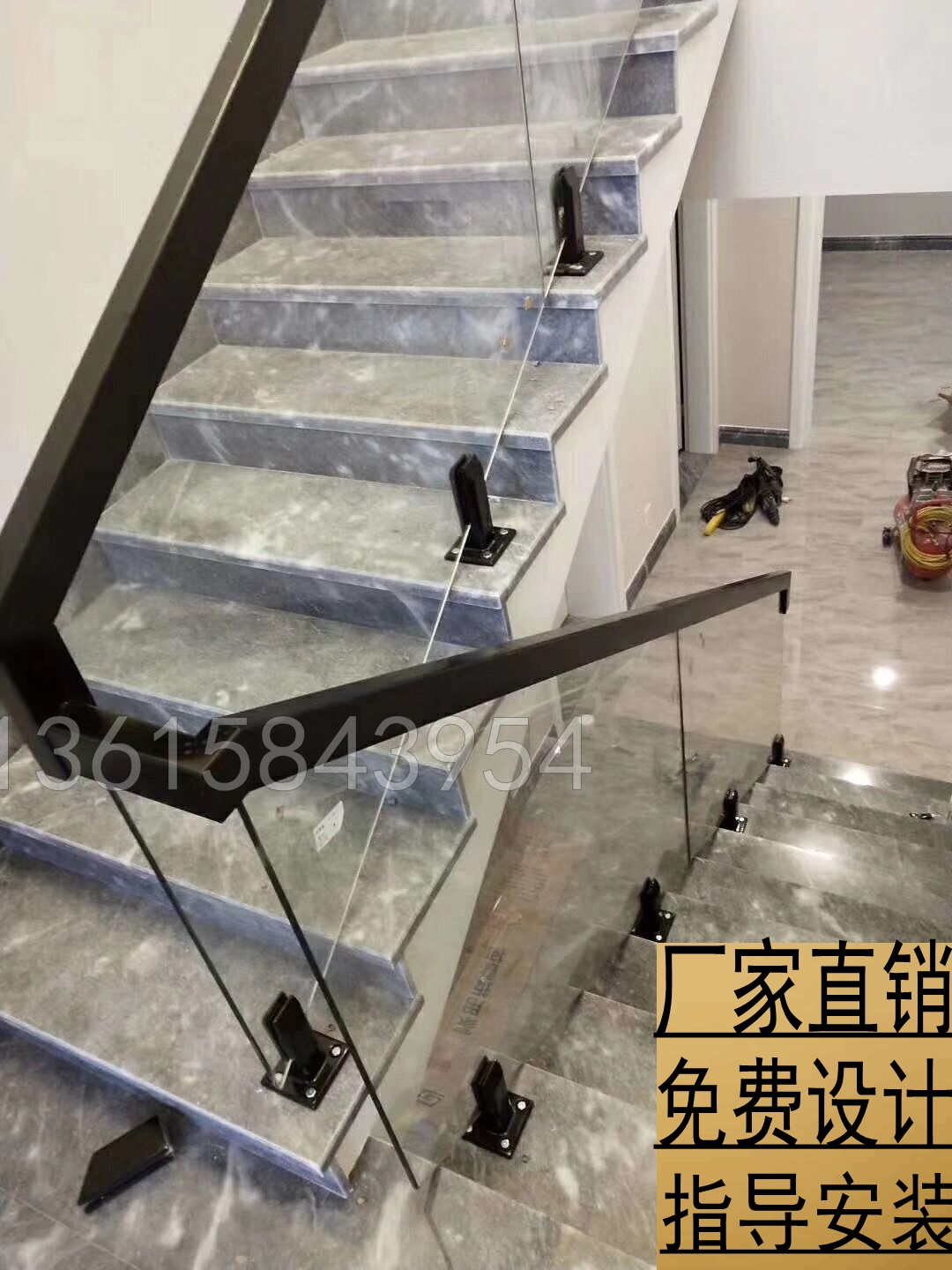Indoor simple tempered glass stair handrail duplex stair fence solid wood paint handrail card glass railing