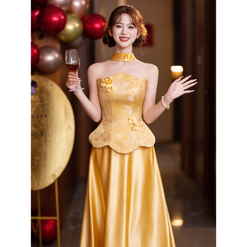 New Chinese-Style Bridal Robe for Women, 2026 New Model, High-End Strapless Engagement Wedding Dress, Banquet Attire