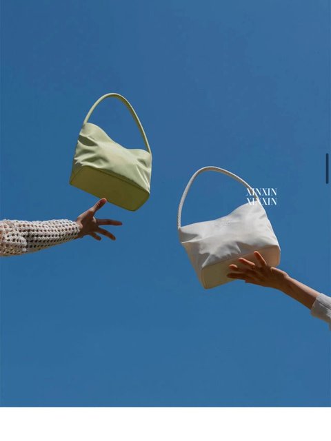 ຖົງ mucuandebony ແມ່ຍິງ 2024 summer fashion tote bag handbag nylon armpit bag bucket bag