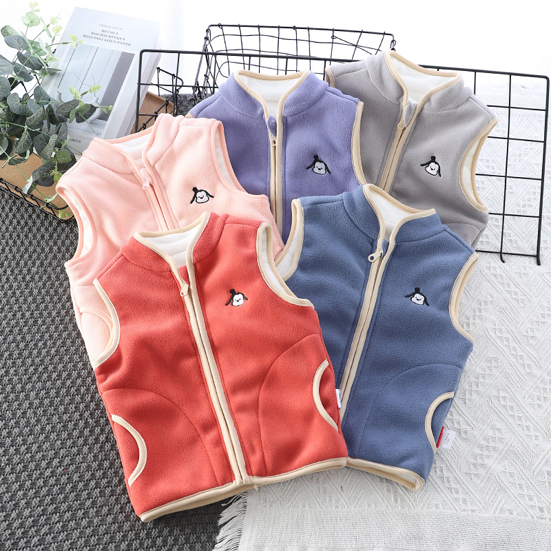 The Jing Ki Child Thickened Vest Warm men and women wearing the baby waistcoat in winter Ograin suede wearing a camshoulder waistcoat-Taobao