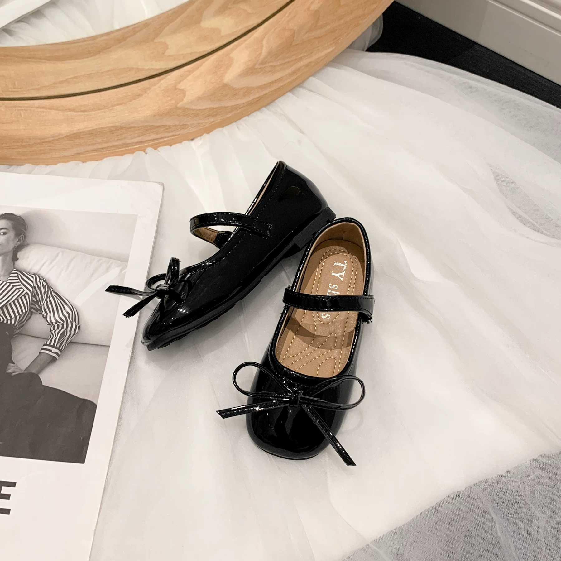 Летний детский черный маленький костюм принцессы, сандалии, стиль Chanel, мягкая подошва