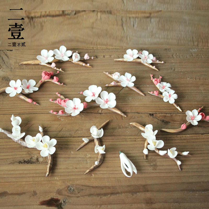 Tea pet fixture boutique handmade ceramic white orchid tea tea room Yulin pen frame