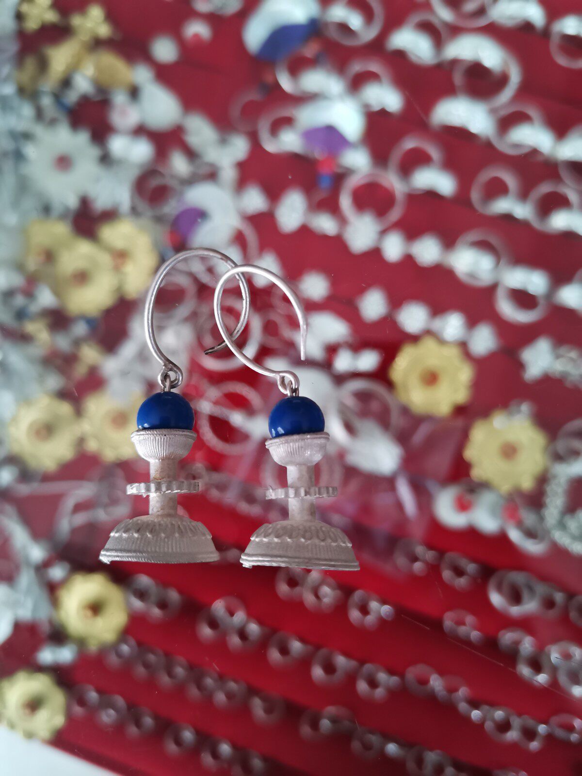 Great Liangshan Yi ethnic silver jewelry earrings Liangshan folk handicrafts pure silver earrings Yi earrings small ornaments