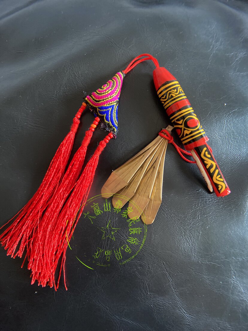 Sichuan Daliangshan Yi Nationality mouth-hyun musical instrument harmonica Moxizi poem with the same paragraph 3 leaves mouth-hyun copper mouth-hyun musical instrument