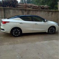 Nissan Bluebird Xuanyi Sunshine Teana Qashqai Loulan modified special bright black imitation panoramic sunroof roof film